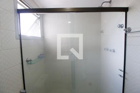 Apartamento para alugar com 100m², 2 quartos e 2 vagasBanheiro da Suíte