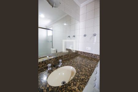 Apartamento para alugar com 100m², 2 quartos e 2 vagasBanheiro da Suíte