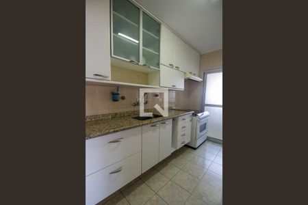 Apartamento para alugar com 100m², 2 quartos e 2 vagasCozinha
