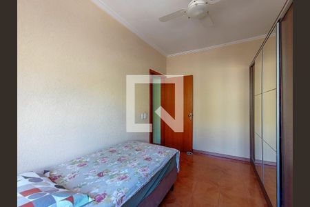 Apartamento à venda com 72m², 2 quartos e 2 vagasQuarto 2