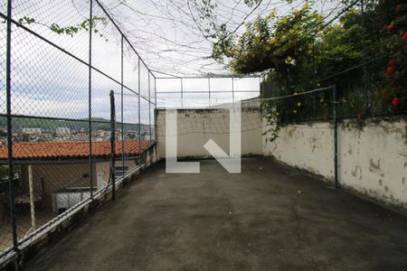 Casa à venda com 600m², 2 quartos e 1 vagaQuadra Esportiva