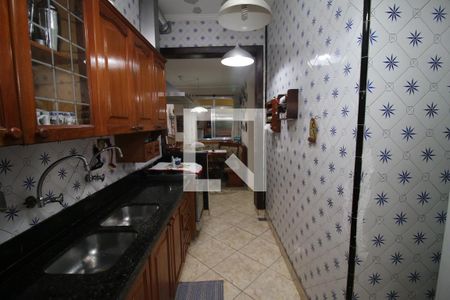 Casa à venda com 600m², 2 quartos e 1 vagaCozinha