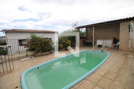 Casa à venda com 600m², 2 quartos e 1 vagaPiscina