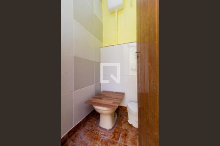 Casa para alugar com 130m², 3 quartos e 1 vaga Casa para alugar com 130m², 3 quartos e 1 vagaBanheiro 2