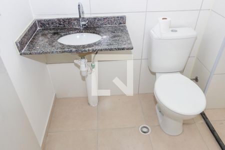 Apartamento para alugar com 51m², 2 quartos e 1 vaga Apartamento para alugar com 51m², 2 quartos e 1 vagaBanheiro