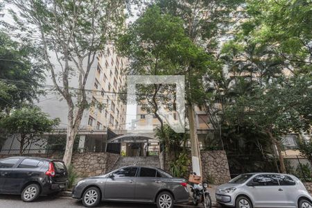 Apartamento à venda com 136m², 3 quartos e 2 vagas Apartamento à venda com 136m², 3 quartos e 2 vagasFachada