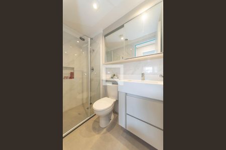 Apartamento à venda com 56m², 2 quartos e 1 vaga Apartamento à venda com 56m², 2 quartos e 1 vagaBanheiro