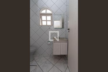 Casa à venda com 80m², 2 quartos e 1 vagaBanheiro da Suíte 2