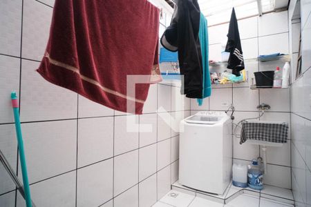 Casa de condomínio à venda com 130m², 3 quartos e 1 vaga Casa de condomínio à venda com 130m², 3 quartos e 1 vagaÁrea de Serviço