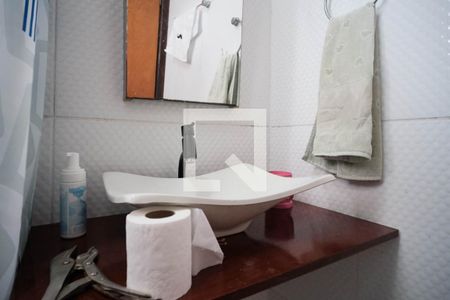 Casa de condomínio à venda com 130m², 3 quartos e 1 vaga Casa de condomínio à venda com 130m², 3 quartos e 1 vagaBanheiro