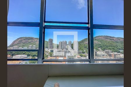 Apartamento à venda com 200m², 4 quartos e 2 vagas Apartamento à venda com 200m², 4 quartos e 2 vagasQuarto 2