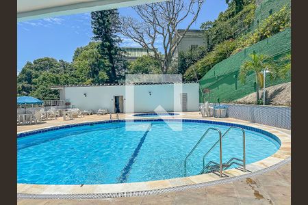 Apartamento à venda com 200m², 4 quartos e 2 vagas Apartamento à venda com 200m², 4 quartos e 2 vagasÁrea comum