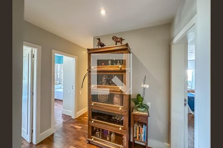 Apartamento à venda com 200m², 4 quartos e 2 vagas Apartamento à venda com 200m², 4 quartos e 2 vagasQuarto 1