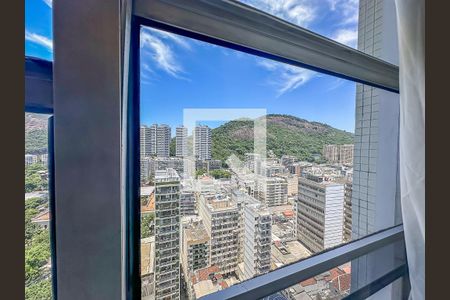 Apartamento à venda com 200m², 4 quartos e 2 vagas Apartamento à venda com 200m², 4 quartos e 2 vagasQuarto 4