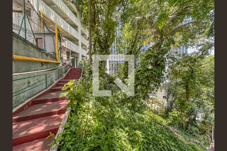 Apartamento à venda com 200m², 4 quartos e 2 vagas Apartamento à venda com 200m², 4 quartos e 2 vagasÁrea comum