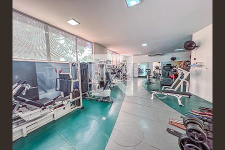 Apartamento à venda com 200m², 4 quartos e 2 vagas Apartamento à venda com 200m², 4 quartos e 2 vagasÁrea comum