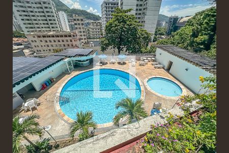 Apartamento à venda com 200m², 4 quartos e 2 vagas Apartamento à venda com 200m², 4 quartos e 2 vagasÁrea comum