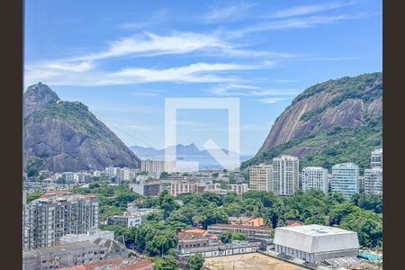 Apartamento à venda com 200m², 4 quartos e 2 vagas Apartamento à venda com 200m², 4 quartos e 2 vagasv