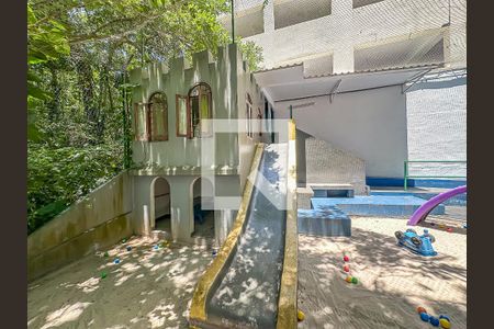 Apartamento à venda com 200m², 4 quartos e 2 vagas Apartamento à venda com 200m², 4 quartos e 2 vagasÁrea comum