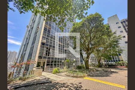 Apartamento à venda com 200m², 4 quartos e 2 vagas Apartamento à venda com 200m², 4 quartos e 2 vagasÁrea comum