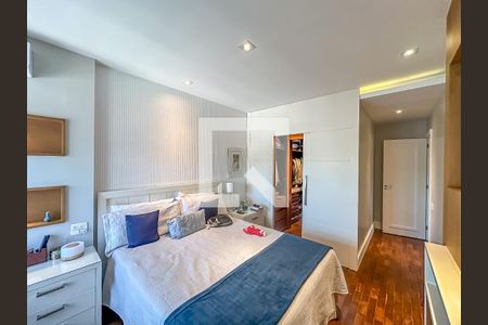 Apartamento à venda com 200m², 4 quartos e 2 vagas Apartamento à venda com 200m², 4 quartos e 2 vagasQuarto 1