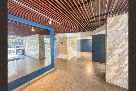 Apartamento à venda com 200m², 4 quartos e 2 vagas Apartamento à venda com 200m², 4 quartos e 2 vagasÁrea comum