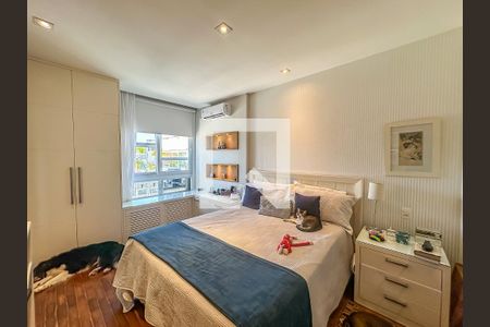 Apartamento à venda com 200m², 4 quartos e 2 vagas Apartamento à venda com 200m², 4 quartos e 2 vagasQuarto 1