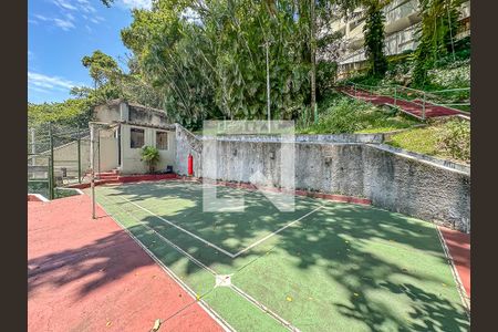 Apartamento à venda com 200m², 4 quartos e 2 vagas Apartamento à venda com 200m², 4 quartos e 2 vagasÁrea comum