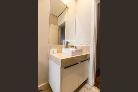 Apartamento à venda com 380m², 3 quartos e 5 vagas Apartamento à venda com 380m², 3 quartos e 5 vagasBanheiro da Suíte 3
