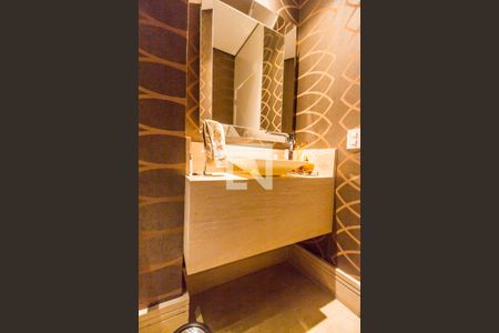 Apartamento à venda com 380m², 3 quartos e 5 vagas Apartamento à venda com 380m², 3 quartos e 5 vagasLavabo