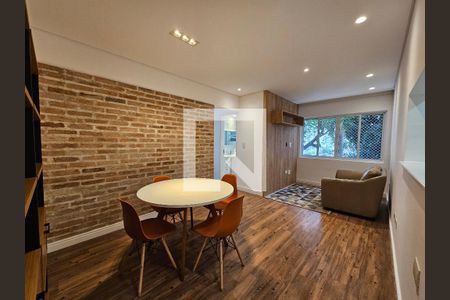 Sala de apartamento para alugar com 2 quartos, 70m² em Aclimação, São Paulo