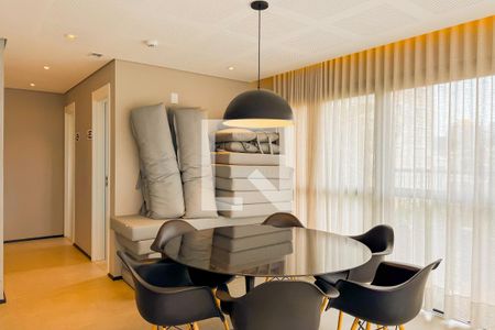 Apartamento à venda com 65m², 2 quartos e 1 vagaÁrea comum