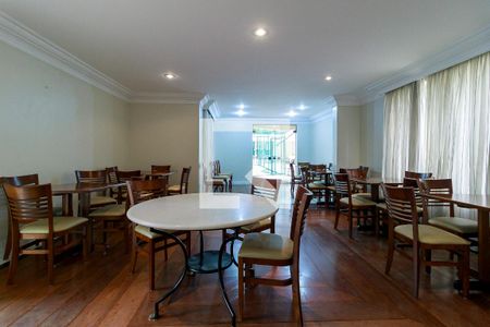 Apartamento à venda com 252m², 3 quartos e 4 vagasSalão de Festas