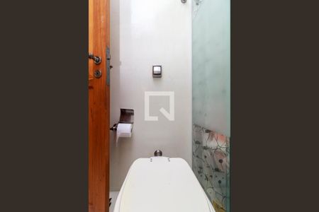 Apartamento à venda com 252m², 3 quartos e 4 vagasCobertura - Banheiro