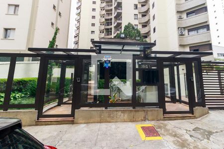 Apartamento à venda com 252m², 3 quartos e 4 vagasFachada