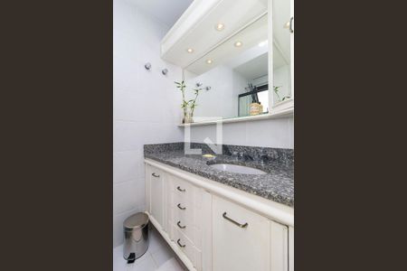 Apartamento à venda com 252m², 3 quartos e 4 vagasSuíte 3 - Banheiro