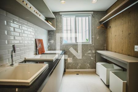 Apartamento para alugar com 36m², 2 quartos e sem vagaÁrea comum - Lavandeiria coletiva