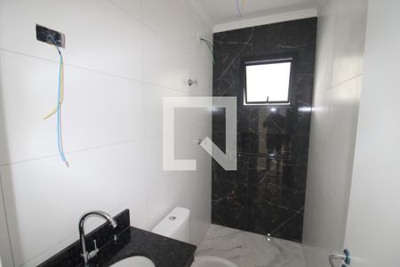 Banheiro de apartamento à venda com 1 quarto, 30m² em Parque Peruche, São Paulo