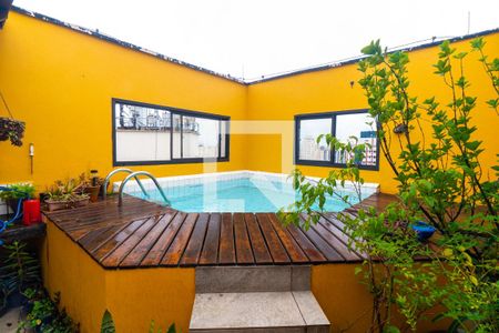 Apartamento à venda com 113m², 2 quartos e 1 vaga Apartamento à venda com 113m², 2 quartos e 1 vagaPiscina