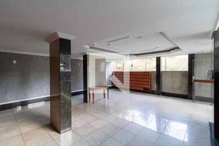 Apartamento para alugar com 55m², 2 quartos e 1 vaga Apartamento para alugar com 55m², 2 quartos e 1 vagaHall social