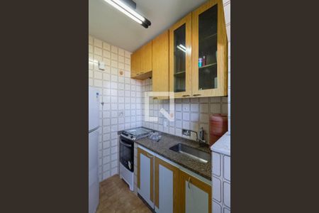 Apartamento para alugar com 55m², 2 quartos e 1 vaga Apartamento para alugar com 55m², 2 quartos e 1 vagaCozinha e Área de Serviço