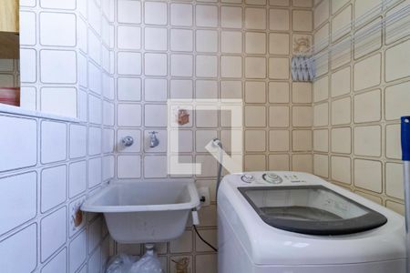 Apartamento para alugar com 55m², 2 quartos e 1 vaga Apartamento para alugar com 55m², 2 quartos e 1 vagaCozinha e Área de Serviço