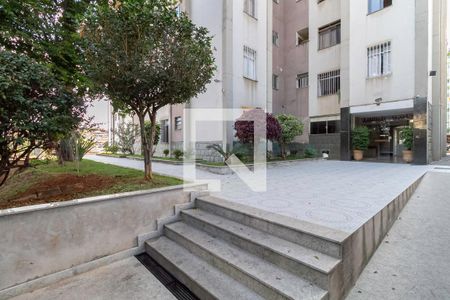 Apartamento para alugar com 55m², 2 quartos e 1 vaga Apartamento para alugar com 55m², 2 quartos e 1 vagaEntrada