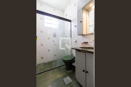 Apartamento para alugar com 55m², 2 quartos e 1 vaga Apartamento para alugar com 55m², 2 quartos e 1 vagaBanheiro social