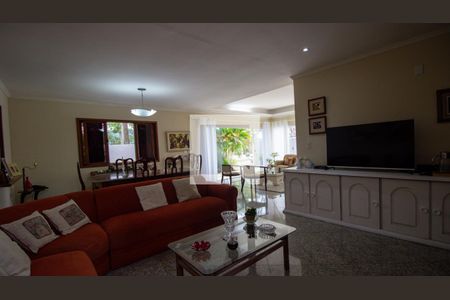 Sala de casa à venda com 3 quartos, 360m² em Vargem Grande, Rio de Janeiro