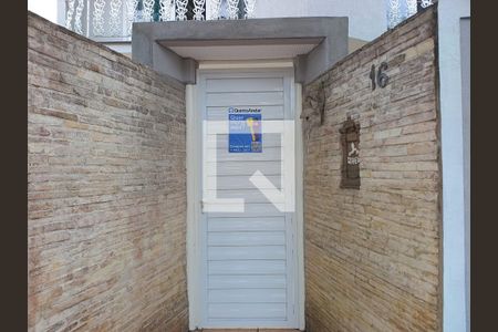 Casa à venda com 360m², 3 quartos e 3 vagas Casa à venda com 360m², 3 quartos e 3 vagasPlaquinha Instalada