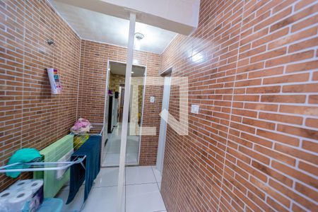 Casa à venda com 68m², 2 quartos e 1 vagaÁrea de Serviço