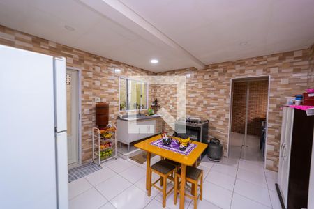 Casa à venda com 68m², 2 quartos e 1 vagaCozinha