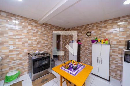 Casa à venda com 68m², 2 quartos e 1 vagaCozinha