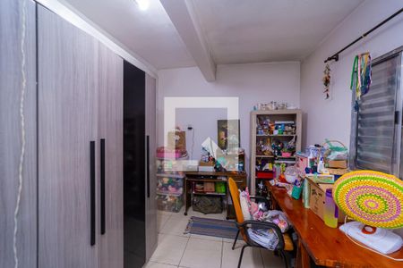 Casa à venda com 68m², 2 quartos e 1 vagaQuarto 2
